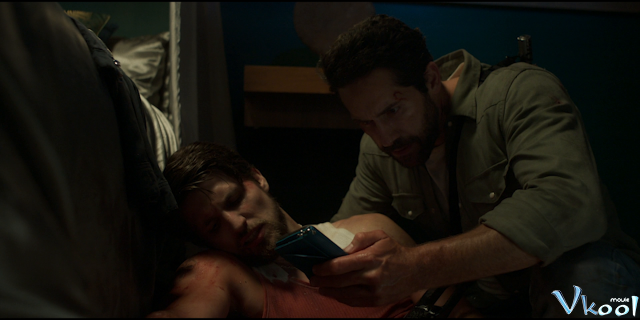 Tìm Chỗ Ẩn Núp (Take Cover 2024)