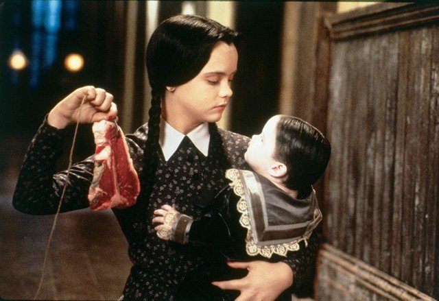 Xem Phim Gia Đình Nhà Addams 2 - Addams Family Values - Ahaphim.com - Ảnh 3