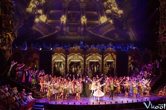 Xem Phim Bóng Ma Nhà Hát Albert Hall - The Phantom Of The Opera At The Royal Albert Hall - Ahaphim.com - Ảnh 3