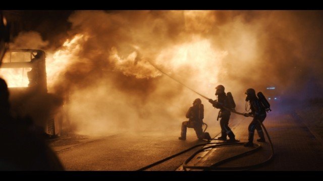 Xem Phim Dưới Màn Lửa - Under Fire - Ahaphim.com - Ảnh 3