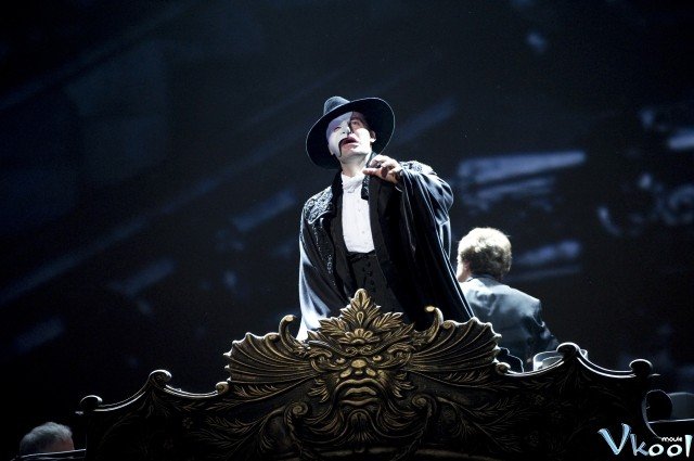 Xem Phim Bóng Ma Nhà Hát Albert Hall - The Phantom Of The Opera At The Royal Albert Hall - Ahaphim.com - Ảnh 2