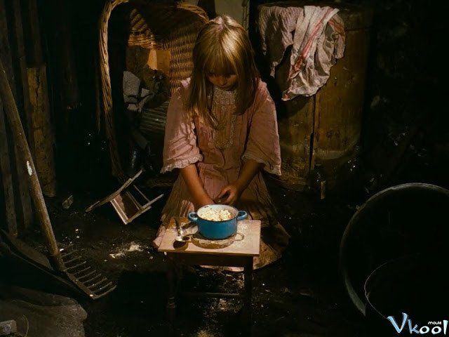 Xem Phim Alice Ở Xứ Sở Kì Dị - Alice - Ahaphim.com - Ảnh 2