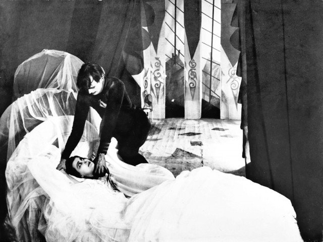 Cabin Của Tiến Sĩ Caligari (The Cabinet Of Dr. Caligari)