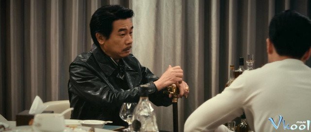 Xem Phim Trùm Hương Cảng: Bão Tố Liêm Chính - Extras For Chasing The Dragon - Ahaphim.com - Ảnh 2