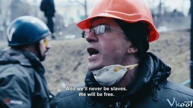 Xem Phim Mùa Đông Rực Lửa - Winter On Fire: Ukraine's Fight For Freedom - Ahaphim.com - Ảnh 4
