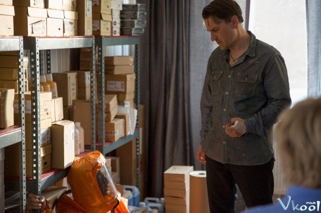 Xem Phim Phong Tỏa - Containment - Ahaphim.com - Ảnh 2