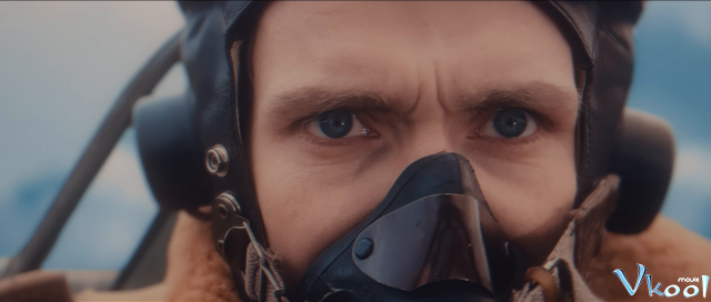 Máy Bay Ném Bom (The Shamrock Spitfire 2024)