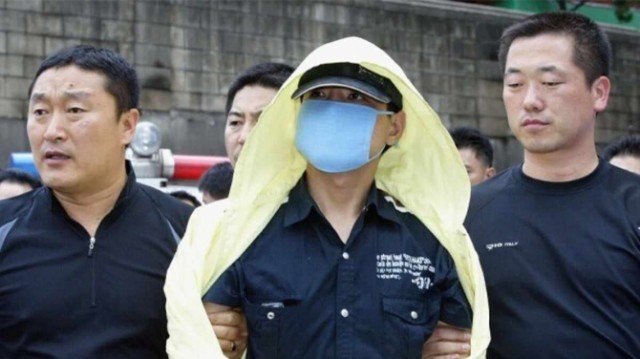 Sát Nhân Áo Mưa: Truy Lùng Hung Thủ Ở Hàn Quốc (The Raincoat Killer: Chasing A Predator In Korea)
