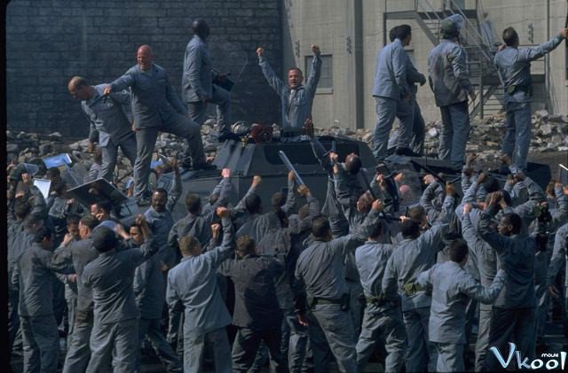 Pháo Đài Cuối Cùng (The Last Castle 2001)