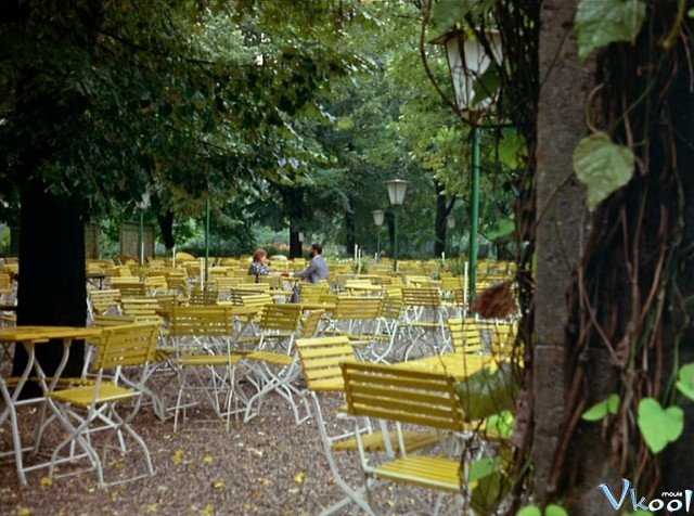 Xem Phim Mối Tình Đũa Lệch - Ali: Fear Eats The Soul - Ahaphim.com - Ảnh 4