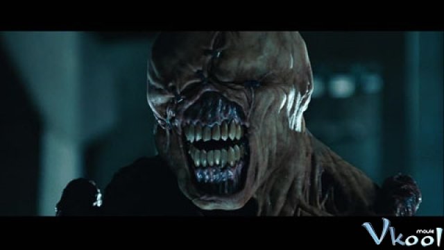 Xem Phim Vùng Đất Quỷ Dữ: Hồi Sinh - Resident Evil: Apocalypse - Ahaphim.com - Ảnh 2