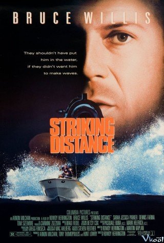 Kẻ Sát Nhân Trong Hồ (Striking Distance 1993)